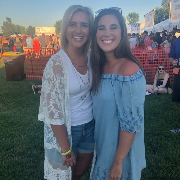 Meet your Posher, Paige - Picture 1 of 1